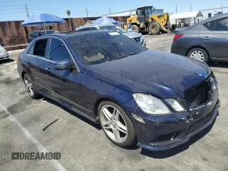 2013 Mercedes-Benz E 350 Luxury with VIN WDDHF5KB9DA731853, listed as a Copart auction lot 56425125 with 127,816 mi miles and Salvage title. Bid and sale history available at DreamBid. Image 4.