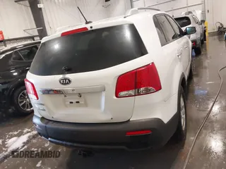 2013 Kia Sorento LX with VIN 5XYKTDA22DG310142, listed as a IAAI auction lot 41677417 with 234,661 mi miles. Bid and sale history available at carsss.com. Image 16.