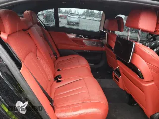 2018 BMW 7 Series M760i xDrive with VIN WBA7H6C55JG614811, listed as a Copart auction lot 44707433 with 27,542 mi miles. Bid and sale history available at carsss.com. Image 10.
