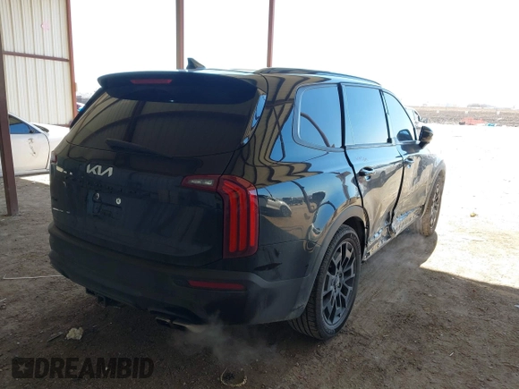 2022 Kia Telluride SX with VIN 5XYP5DHC8NG247726, listed as a IAAI auction lot 41634676 with 63,024 mi miles and . Bid and sale history available at carsss.com. Image 4.