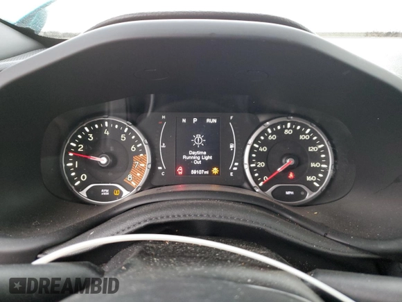 2021 Jeep Renegade Upland z VIN ZACNJDAB2MPM64575, wystawiony jako Copart lot #42279995 z przebiegiem 59 107 mil mil oraz Szkoda całkowita • Salvage title. Historia ofert i sprzedaży dostępna na DreamBid. Obrazek 9.