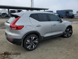 2023 Volvo XC40 Ultimate Bright Theme с VIN YV4L12UA5P2939455, выставлен на аукционе Copart как лот 41344855 с пробегом 18 949 миль миль и Списание • Salvage title. История ставок и продаж доступна на DreamBid. Изображение 3.
