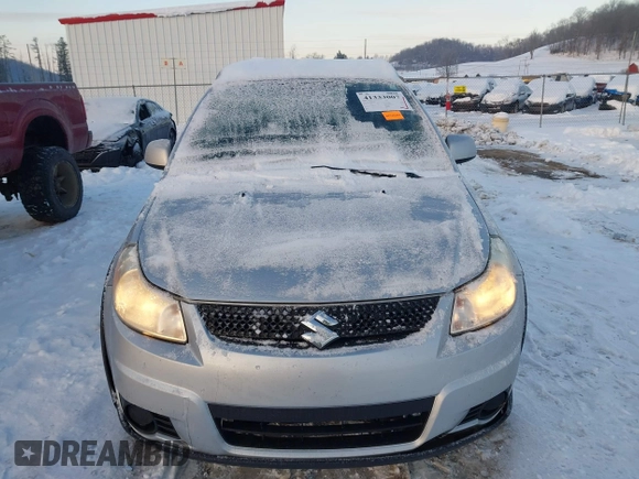 2011 Suzuki SX4 Crossover with VIN JS2YB5A36B6305317, listed as a IAAI auction lot 41333007 with 84,967 mi miles. Bid and sale history available at carsss.com. Image 12.