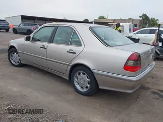 1998 Mercedes-Benz C 230/260/280/320 with VIN WDBHA23G5WA606125, listed as a IAAI auction lot 42064201 with 181,121 mi miles and . Bid and sale history available at carsss.com. Image 3.