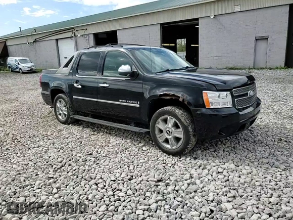 2009 Chevrolet Avalanche LTZ z VIN 3GNFK32099G228064, wystawiony jako Copart lot #55728085 z przebiegiem 162 389 mil mil oraz Szkoda całkowita • Salvage title. Historia ofert i sprzedaży dostępna na DreamBid. Obrazek 13.