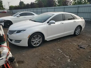 2014 Lincoln MKZ Hybrid z VIN 3LN6L2LU5ER823084, wystawiony jako Copart lot #59597565 z przebiegiem 126 402 mil mil oraz Szkoda całkowita • Salvage title. Historia ofert i sprzedaży dostępna na DreamBid. Obrazek 1.
