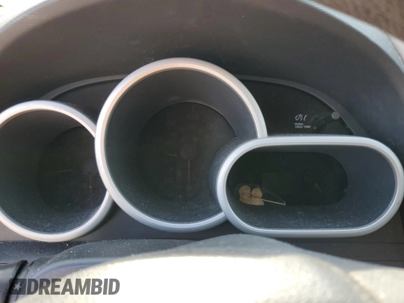 2010 Toyota Matrix z VIN 2T1KU4EE7AC475743, wystawiony jako Copart lot #49216945 z przebiegiem Nie podano mil oraz Czysty tytuł • Clean title. Historia ofert i sprzedaży dostępna na DreamBid. Obrazek 9.
