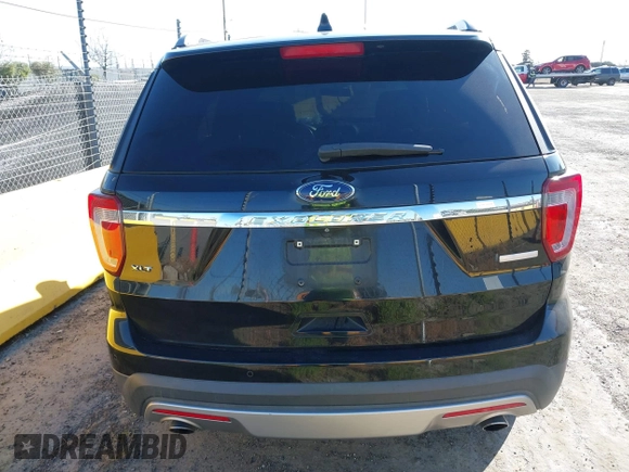 2016 Ford Explorer XLT with VIN 1FM5K7DH5GGC34303, listed as a IAAI auction lot 41776795 with 71,375 mi miles. Bid and sale history available at carsss.com. Image 15.