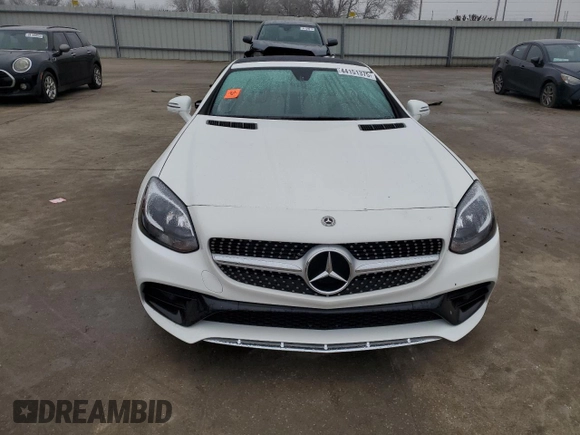 2020 Mercedes-Benz SLC 300 z VIN W1KPK3JA0LF172196, wystawiony jako Copart lot #44151375 z przebiegiem Nie podano mil oraz Szkoda całkowita • Salvage title. Historia ofert i sprzedaży dostępna na DreamBid. Obrazek 5.