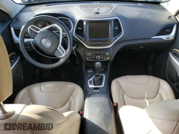 2017 Jeep Cherokee Latitude с VIN 1C4PJMCB8HW579943, выставлен на аукционе Copart как лот 44203725 с пробегом 70 492 миль миль и Списание • Salvage title. История ставок и продаж доступна на DreamBid. Изображение 8.