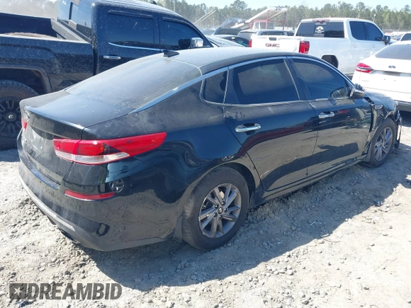 2020 Kia Optima LX z VIN 5XXGT4L32LG421062, wystawiony jako IAAI lot #41879797 z przebiegiem 203 379 mil mil oraz . Historia ofert i sprzedaży dostępna na DreamBid. Obrazek 4.