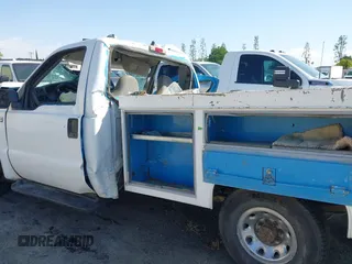 2002 Ford F-250 with VIN 1FDNF20L32EC76328, listed as a IAAI auction lot 42134365 with Not provided miles and . Bid and sale history available at DreamBid. Image 12.