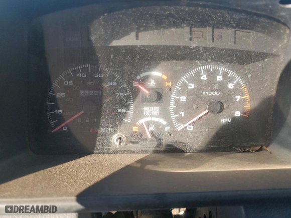1990 Geo Tracker with VIN 2CNBJ18UXL6217744, listed as a Copart auction lot 84203244 with NaN miles and Salvage Title. Bid and sale history available at carsss.com. Image 9.