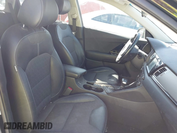 2017 Kia Niro Touring Launch Edition with VIN KNDCC3LC3H5034914, listed as a IAAI auction lot 41683906 with 1 mi miles. Bid and sale history available at carsss.com. Image 5.
