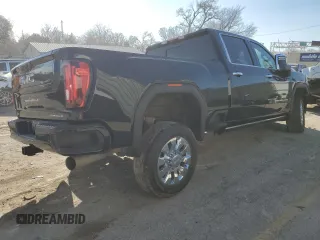 2023 GMC Sierra 3500HD Denali z VIN 1GT49WEY2PF169520, wystawiony jako Copart lot #83541994 z przebiegiem 33 940 mil mil oraz Szkoda całkowita • Salvage title. Historia ofert i sprzedaży dostępna na DreamBid. Obrazek 3.