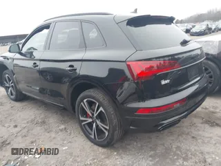 2025 Audi Q5 S line Premium Plus with VIN WA1EAAFY7S2024867, listed as a IAAI auction lot 41298225 with 316 mi miles and . Bid and sale history available at DreamBid. Image 3.