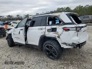 2024 Jeep Grand Cherokee Laredo X с VIN 1C4RJGAG5RC195923, выставлен на аукционе Copart как лот 46088565 с пробегом Не указан миль и На запчасти • Non repairable. История ставок и продаж доступна на DreamBid. Изображение 2.