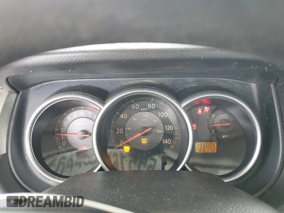 2008 Nissan Versa S z VIN 3N1BC13EX8L444176, wystawiony jako Copart lot #55516445 z przebiegiem 135 005 mil mil oraz Szkoda całkowita • Salvage title. Historia ofert i sprzedaży dostępna na DreamBid. Obrazek 9.