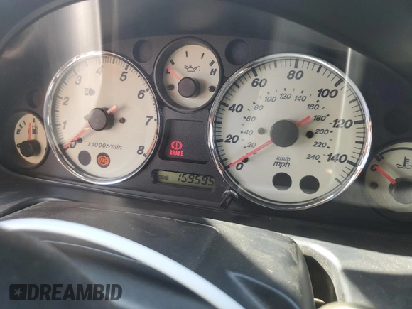 2002 Mazda MX-5 Miata Cloth z VIN JM1NB353220222868, wystawiony jako Copart lot #59944345 z przebiegiem 159 595 mil mil oraz Szkoda całkowita • Salvage title. Historia ofert i sprzedaży dostępna na DreamBid. Obrazek 9.
