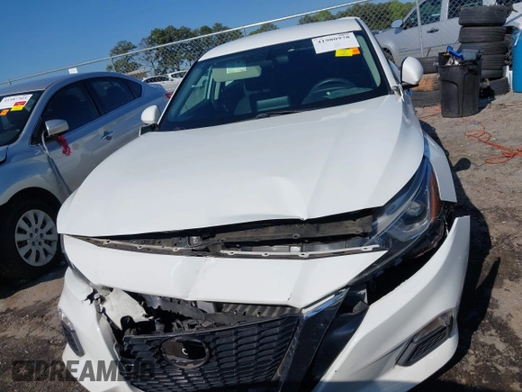 2019 Nissan Altima S with VIN 1N4BL4BVXKC155016, listed as a IAAI auction lot 41980978 with 97,688 mi miles and . Bid and sale history available at carsss.com. Image 12.