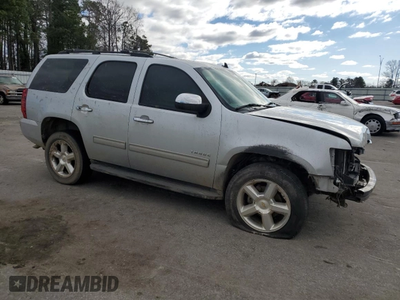 2013 Chevrolet Tahoe LT z VIN 1GNSKBE09DR236064, wystawiony jako Copart lot #47966825 z przebiegiem 172 027 mil mil oraz Szkoda całkowita • Salvage title. Historia ofert i sprzedaży dostępna na DreamBid. Obrazek 4.