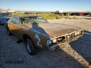 1974 Dodge Charger z VIN WH23G4G119455, wystawiony jako Copart lot #57183165 z przebiegiem 79 597 mil mil oraz Szkoda całkowita • Salvage title. Historia ofert i sprzedaży dostępna na DreamBid. Obrazek 4.