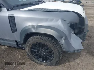 2022 Land Rover Defender S with VIN SALEJERX0N2075186, listed as a IAAI auction lot 41626458 with 79,500 mi miles and . Bid and sale history available at DreamBid. Image 17.