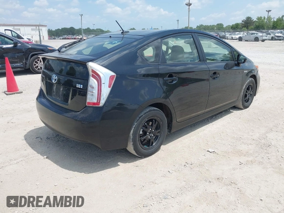 2014 Toyota Prius Four z VIN JTDKN3DU0E0384197, wystawiony jako IAAI lot #42519799 z przebiegiem 511 035 mil mil oraz . Historia ofert i sprzedaży dostępna na DreamBid. Obrazek 4.