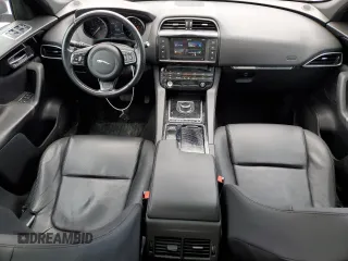 2018 Jaguar F-Pace 35t Premium z VIN SADCJ2EV7JA250815, wystawiony jako Copart lot #56852175 z przebiegiem 63 146 mil mil oraz Tytuł czysty. Historia ofert i sprzedaży dostępna na DreamBid. Obrazek 8.