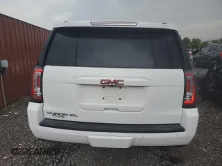 2020 GMC Yukon XL SLT with VIN 1GKS1GKC7LR292465, listed as a Copart auction lot 61487784 with 106,103 mi miles and Salvage Title. Bid and sale history available at carsss.com. Image 6.