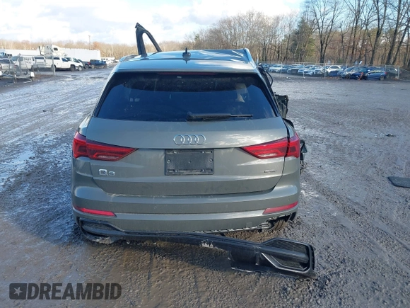 2022 Audi Q3 S line Premium z VIN WA1DECF30N1005992, wystawiony jako IAAI lot #41101352 z przebiegiem 37 399 mil mil oraz . Historia ofert i sprzedaży dostępna na DreamBid. Obrazek 15.