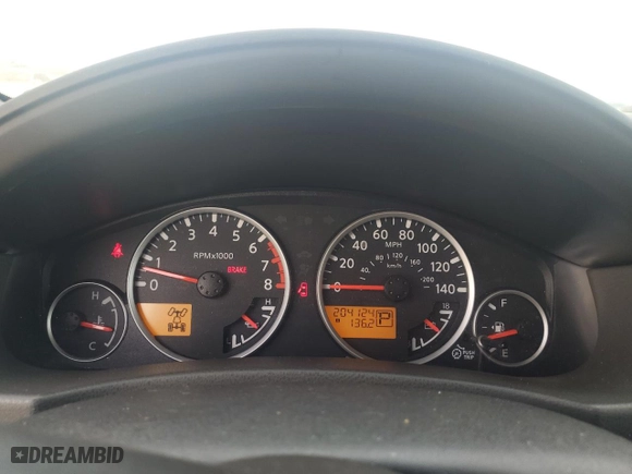2011 Nissan Pathfinder LE with VIN 5N1AR1NB1BC618886, listed as a Copart auction lot 81944024 with 204,124 mi miles and Salvage Title. Bid and sale history available at carsss.com. Image 9.