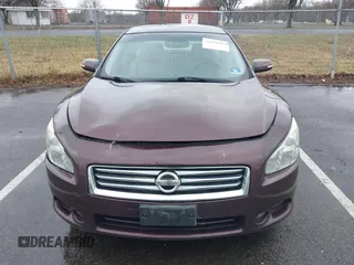 2014 Nissan Maxima SV z VIN 1N4AA5AP7EC465106, wystawiony jako IAAI lot #41815587 z przebiegiem 160 914 mil mil oraz . Historia ofert i sprzedaży dostępna na DreamBid. Obrazek 12.