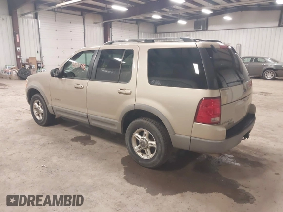 2002 Ford Explorer XLT z VIN 1FMZU73E22ZA75935, wystawiony jako IAAI lot #42183492 z przebiegiem Nie podano mil oraz . Historia ofert i sprzedaży dostępna na DreamBid. Obrazek 3.