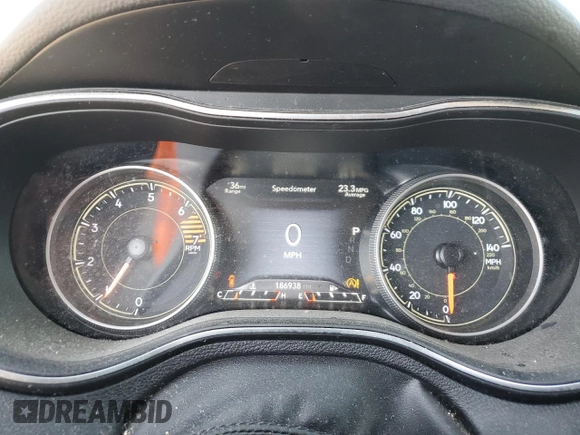 2019 Jeep Cherokee Limited с VIN 1C4PJLDB1KD185048, выставлен на аукционе Copart как лот 87480664 с пробегом 186 938 миль миль и Списание • Salvage title. История ставок и продаж доступна на DreamBid. Изображение 9.