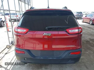 2017 Jeep Cherokee Altitude with VIN 1C4PJLAB4HW640458, listed as a IAAI auction lot 42348793 with 123,062 mi miles and . Bid and sale history available at DreamBid. Image 15.