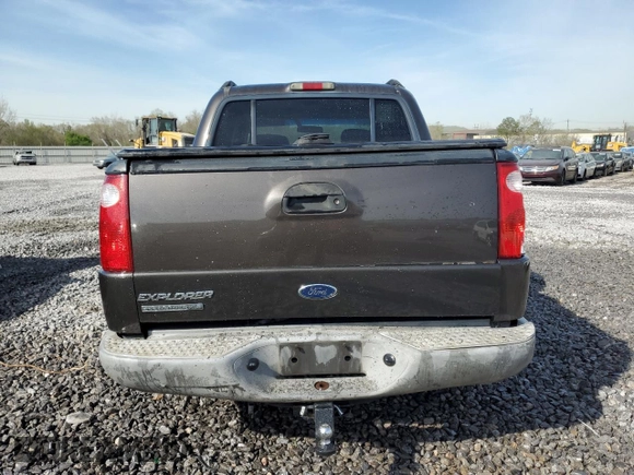 2005 Ford Explorer Sport Trac XLS z VIN 1FMZU67K65UA70362, wystawiony jako Copart lot #50586995 z przebiegiem 207 077 mil mil oraz Szkoda całkowita • Salvage title. Historia ofert i sprzedaży dostępna na DreamBid. Obrazek 6.