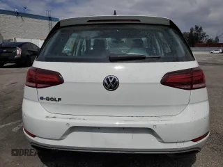 2019 Volkswagen Golf SEL Premium z VIN WVWPR7AU6KW913862, wystawiony jako Copart lot #54744685 z przebiegiem 21 610 mil mil oraz Szkoda całkowita • Salvage title. Historia ofert i sprzedaży dostępna na DreamBid. Obrazek 6.
