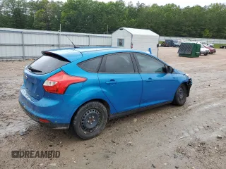 2012 Ford Focus SE z VIN 1FAHP3K22CL413920, wystawiony jako Copart lot #57769615 z przebiegiem 200 728 mil mil oraz Szkoda całkowita • Salvage title. Historia ofert i sprzedaży dostępna na DreamBid. Obrazek 3.