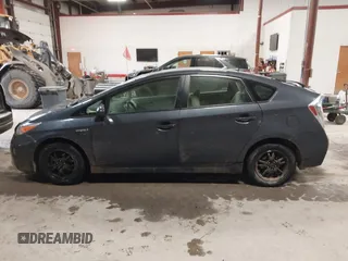 2013 Toyota Prius One with VIN JTDKN3DU4D1716361, listed as a IAAI auction lot 41695177 with 221,708 mi miles. Bid and sale history available at carsss.com. Image 14.