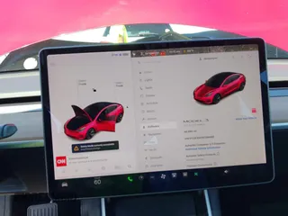 2019 Tesla Model 3 Mid Range с VIN 5YJ3E1EA7KF396485, выставлен на аукционе IAAI как лот 41999619 с пробегом 48 090 миль миль и . История ставок и продаж доступна на DreamBid. Изображение 7.