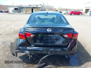 2024 Nissan Altima SV with VIN 1N4BL4DV1RN430851, listed as a IAAI auction lot 41814489 with 8,597 mi miles and . Bid and sale history available at DreamBid. Image 6.
