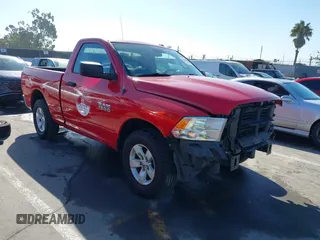 2016 Ram 1500 Express z VIN 3C6JR6AG4GG267793, wystawiony jako IAAI lot #41865881 z przebiegiem 94 670 mil mil oraz . Historia ofert i sprzedaży dostępna na DreamBid. Obrazek 1.