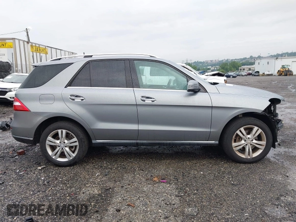 2013 Mercedes-Benz M 350 with VIN 4JGDA5HB9DA154879, listed as a IAAI auction lot 42646238 with 123,344 mi miles and . Bid and sale history available at DreamBid. Image 14.