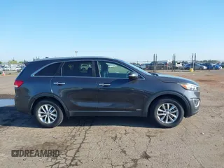 2017 Kia Sorento LX with VIN 5XYPGDA32HG294002, listed as a IAAI auction lot 42121806 with 154,733 mi miles. Bid and sale history available at carsss.com. Image 13.