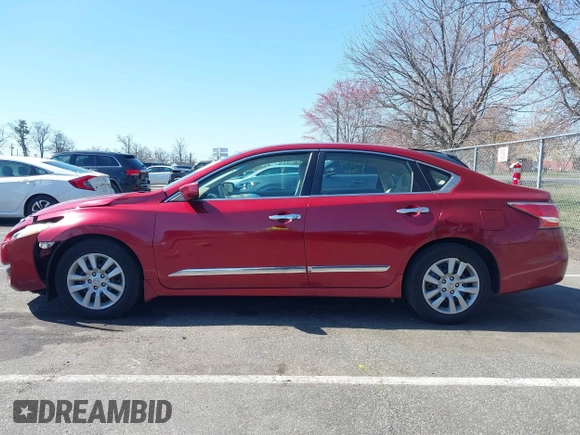 2015 Nissan Altima 2.5 S with VIN 1N4AL3AP3FC105413, listed as a IAAI auction lot 41995660 with 175,430 mi miles. Bid and sale history available at carsss.com. Image 14.