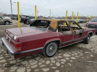 1989 Mercury Grand Marquis GS z VIN 2MEBM74F2KX698022, wystawiony jako Copart lot #44941735 z przebiegiem Nie podano mil oraz Nie do naprawy. Historia ofert i sprzedaży dostępna na DreamBid. Obrazek 5.