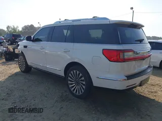 2020 Lincoln Navigator Reserve with VIN 5LMJJ2LT5LEL09160, listed as a IAAI auction lot 42114190 with 35,544 mi miles and . Bid and sale history available at DreamBid. Image 3.