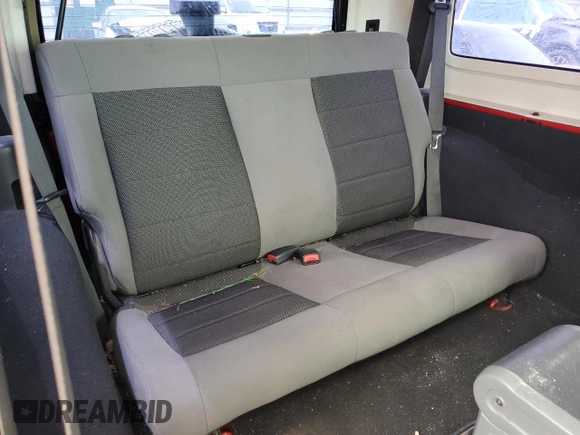 2008 Jeep Wrangler X с VIN 1J4FA24148L526285, выставлен на аукционе Copart как лот 56312705 с пробегом 137 489 миль миль и Списание • Salvage title. История ставок и продаж доступна на DreamBid. Изображение 10.