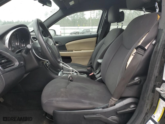 2014 Chrysler 200 LX with VIN 1C3CCBAB8EN211137, listed as a Copart auction lot 43703675 with 167,497 mi miles and Salvage Title. Bid and sale history available at carsss.com. Image 7.